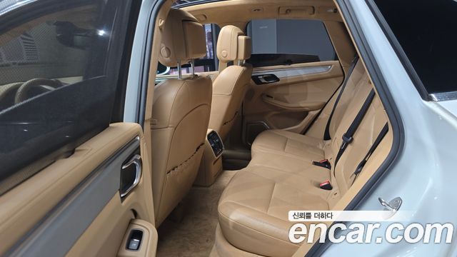 Porsche Macan 2014 — photo 12
