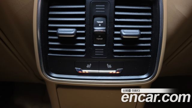 Porsche Macan 2014 — photo 18