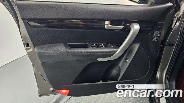 Kia Sorento 2011 — photo 14