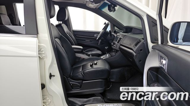 KG Mobility KORANDO 2017 — photo 17