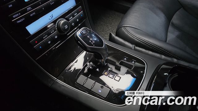 Kia OPIRUS 2009 — photo 9