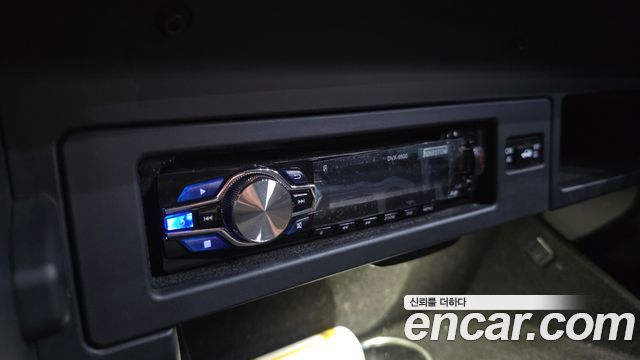 Kia OPIRUS 2009 — photo 18