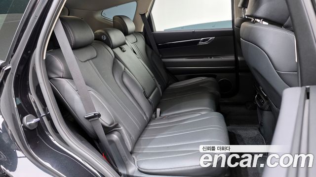 Genesis GV80 2023 — photo 17