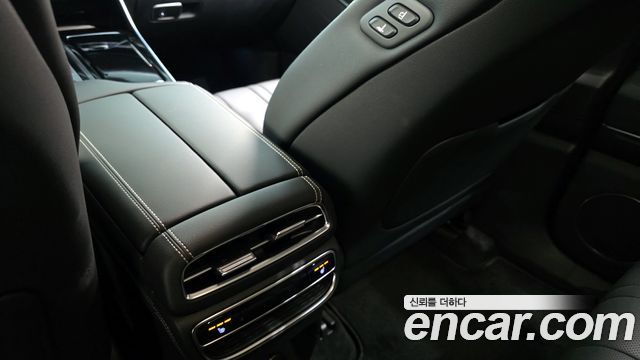 Genesis GV80 2023 — photo 23