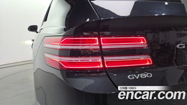 Genesis GV80 2023 — photo 9