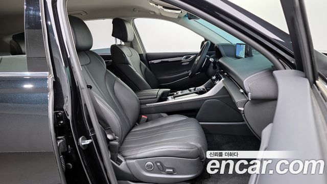 Genesis GV80 2023 — photo 16