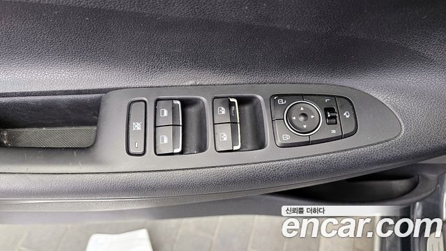 Hyundai Grandeur 2018 — photo 28