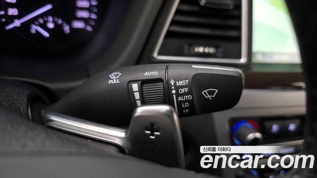 Genesis G80 2018 — photo 15
