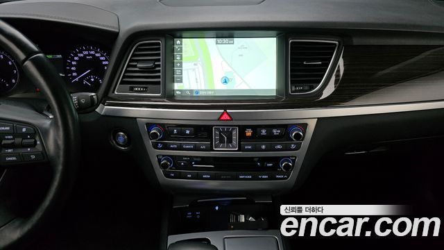Genesis G80 2018 — photo 19