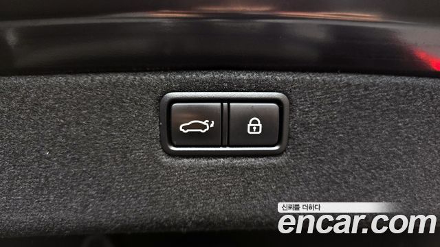 Genesis G80 2018 — photo 20