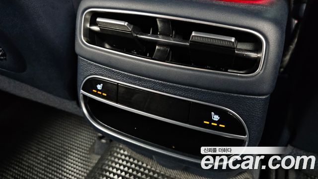 Genesis GV70 2021 — photo 25