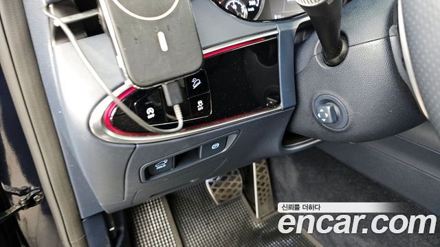 Genesis GV70 2021 — photo 16