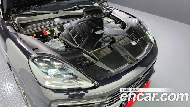 Porsche Cayenne 2020 — photo 6