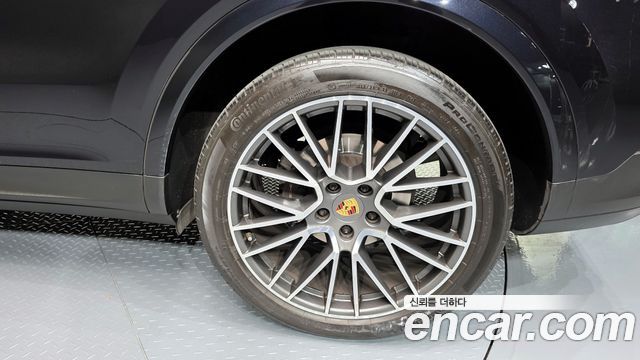 Porsche Cayenne 2020 — photo 7