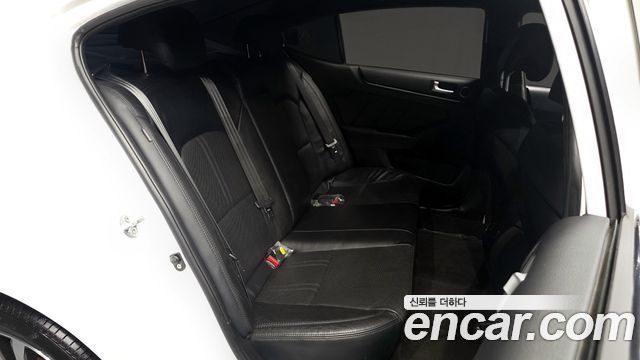 Kia K7 2012 — photo 11