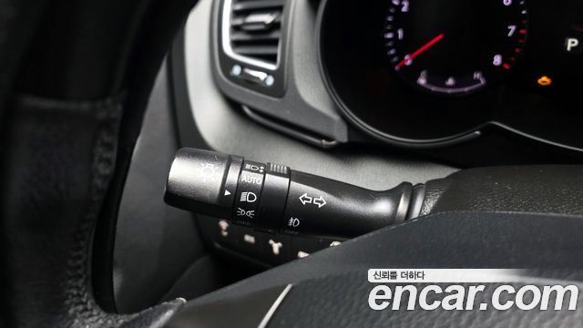 Kia K7 2012 — photo 17