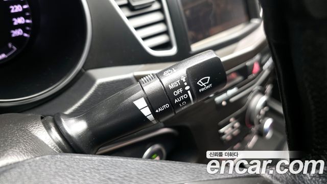Kia K7 2012 — photo 18