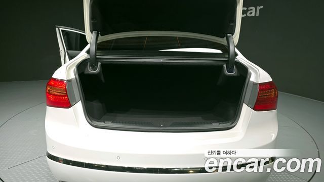 Kia K7 2012 — photo 20