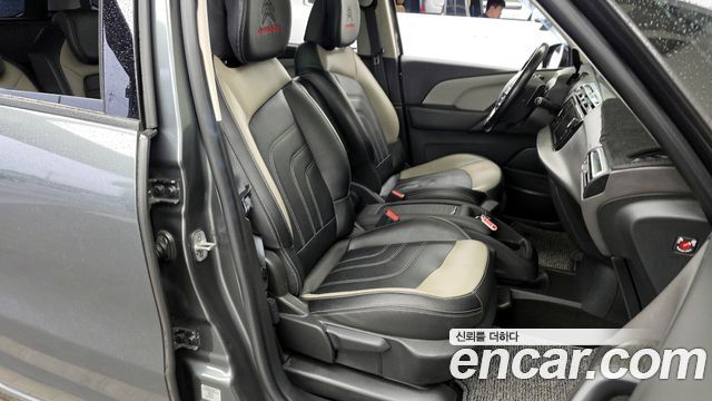 Citroën / DS C4 Picasso 2015 — photo 11