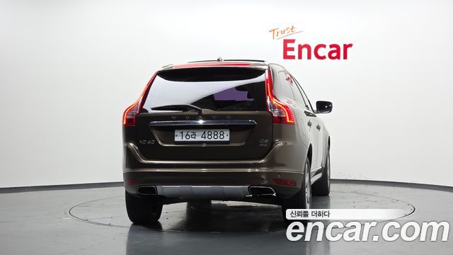 Volvo XC60 2015 — photo 4