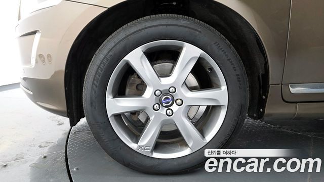 Volvo XC60 2015 — photo 5