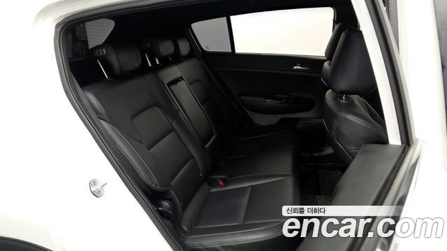 Kia Sportage 2019 — photo 17