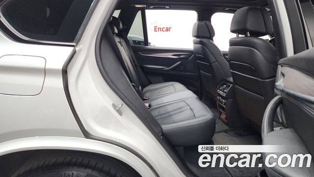 BMW X5 2015 — photo 11