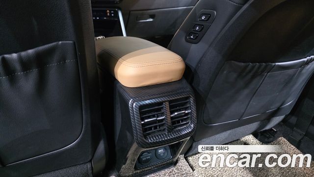 Kia K5 2021 — photo 31
