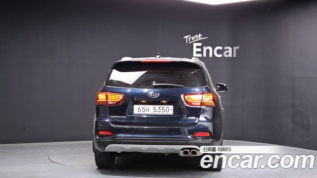 Kia Sorento 2018 — photo 4