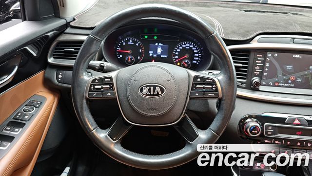 Kia Sorento 2018 — photo 18