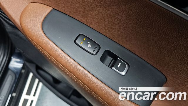 Kia Sorento 2018 — photo 25
