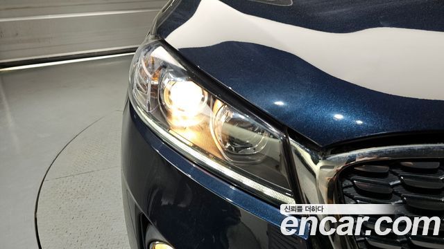 Kia Sorento 2018 — photo 8