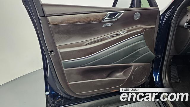 Genesis GV80 2022 — photo 14