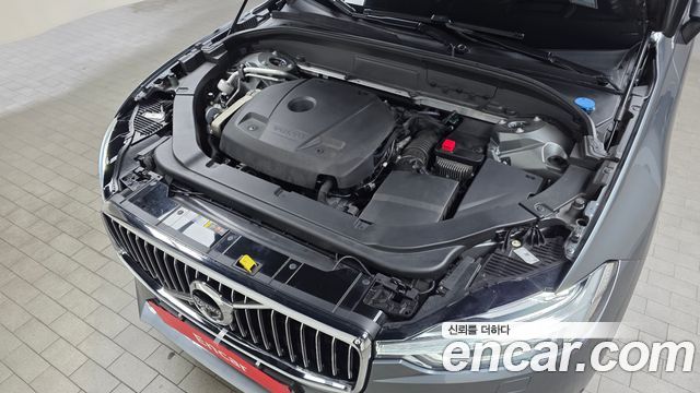 Volvo XC60 2018 — photo 6
