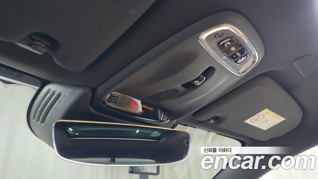 Volvo XC60 2018 — photo 23