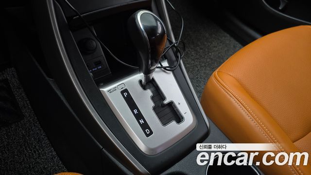 Hyundai AVANTE 2012 — photo 12