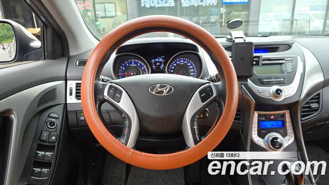 Hyundai AVANTE 2012 — photo 19