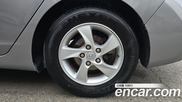 Hyundai AVANTE 2012 — photo 7