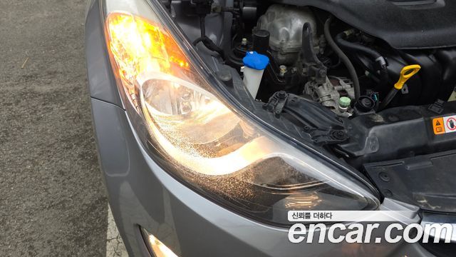 Hyundai AVANTE 2012 — photo 8