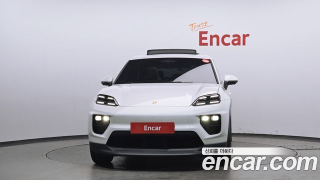 Porsche Macan 2025 — photo 3