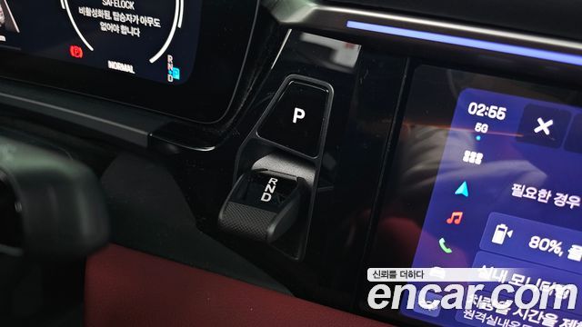Porsche Macan 2025 — photo 9