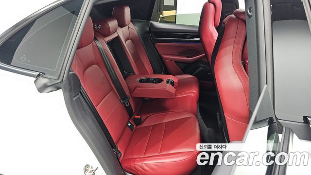 Porsche Macan 2025 — photo 11