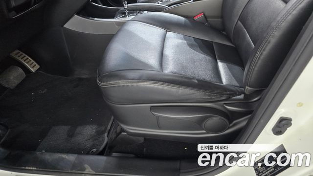 KG Mobility KORANDO 2017 — photo 32