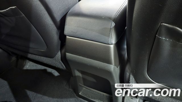 KG Mobility KORANDO 2017 — photo 33