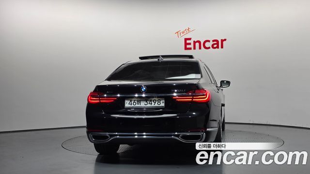 BMW 7-Series 2016 — photo 4