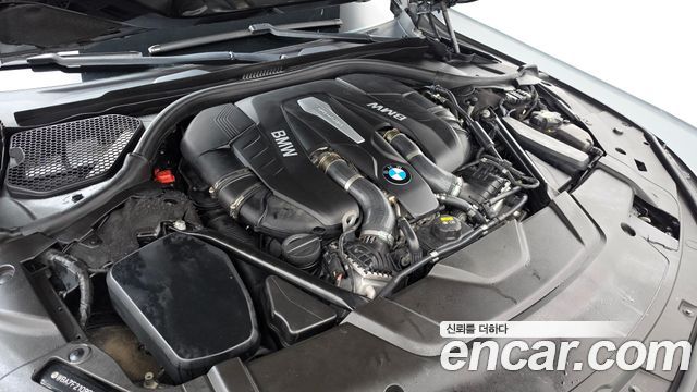 BMW 7-Series 2016 — photo 6