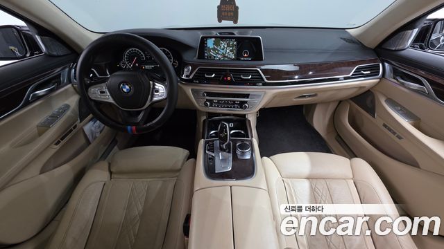 BMW 7-Series 2016 — photo 7
