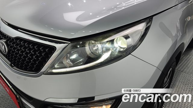 Kia Sportage 2016 — photo 8