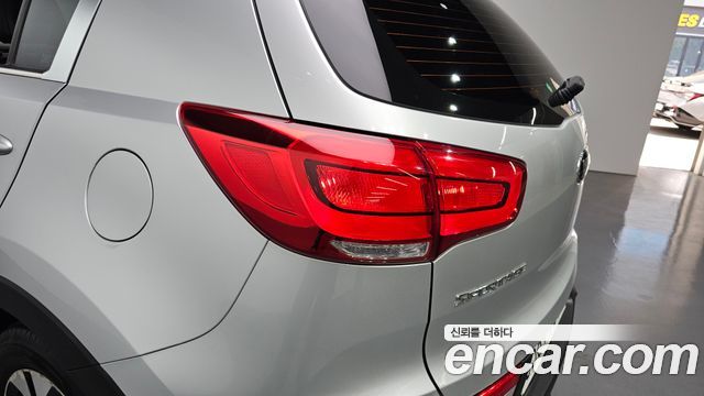 Kia Sportage 2016 — photo 9