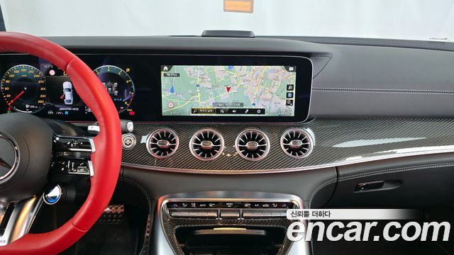 Mercedes-Benz AMG GT 2023 — photo 13
